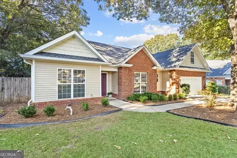 109 Blackstone Ct, Kathleen, GA 31047