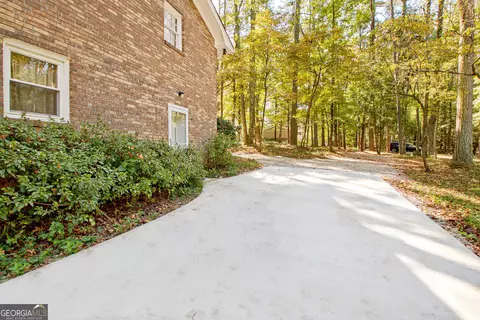 Exterior - 175 Grace Ln, Tyrone, GA 30290 photo 6 of 27