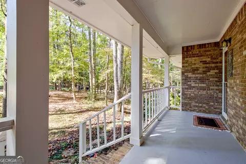 Exterior - 175 Grace Ln, Tyrone, GA 30290 photo 10 of 27