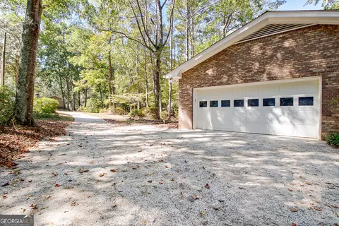 Exterior - 175 Grace Ln, Tyrone, GA 30290 photo 4 of 27