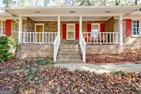 175 Grace Ln, Tyrone, GA 30290