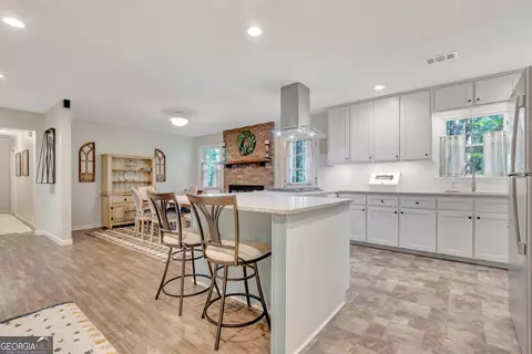 Kitchen - 175 Grace Ln, Tyrone, GA 30290 photo 3 of 5