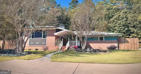 705 Piney Woods Dr, Lagrange, GA 30240
