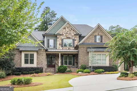 5212 Falkirk Dr, Dunwoody, GA 30338