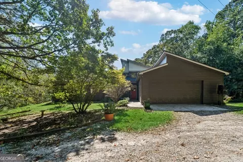 927 Winding Trl, Lawrenceville, GA 30046