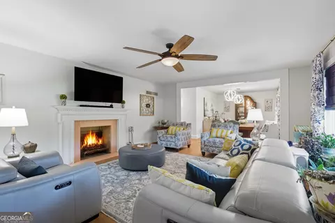 Living - 27 Rock Quarry Rd, Toccoa, GA 30577 photo 1 of 2