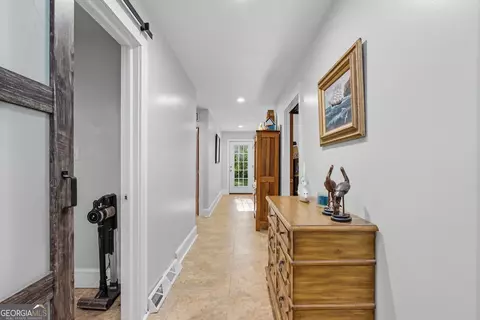 Entry Way - 27 Rock Quarry Rd, Toccoa, GA 30577 photo 3 of 5