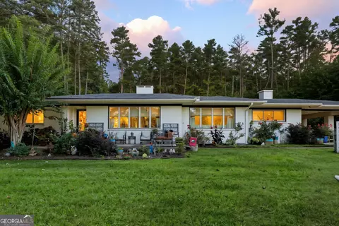 27 Rock Quarry Rd, Toccoa, GA 30577