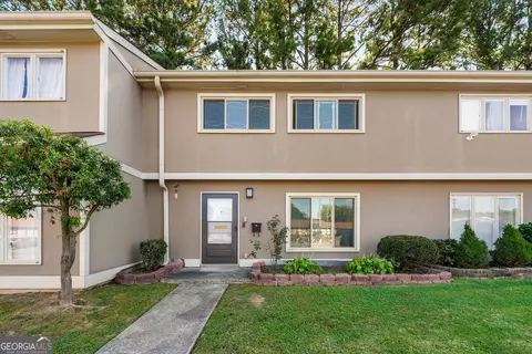 1820 Ashborough Rd SE #B, Marietta, GA 30067