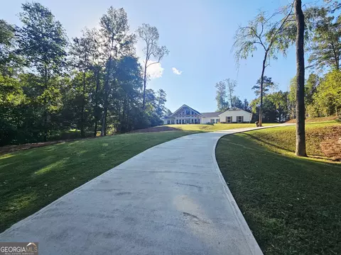 Exterior - 114 Riverbluff Dr, Lagrange, GA 30240 photo 11 of 13