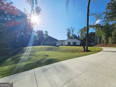 Exterior - 114 Riverbluff Dr, Lagrange, GA 30240 photo 12 of 13