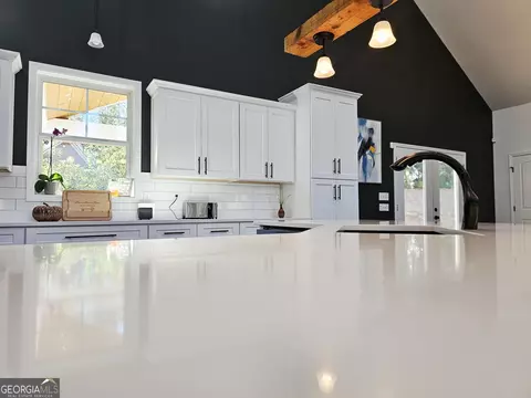 Kitchen - 114 Riverbluff Dr, Lagrange, GA 30240 photo 3 of 10