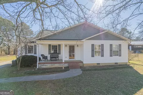 32 Hart Ter, Hartwell, GA 30643