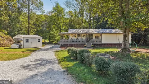 786 Moon Rd, Waco, GA 30182