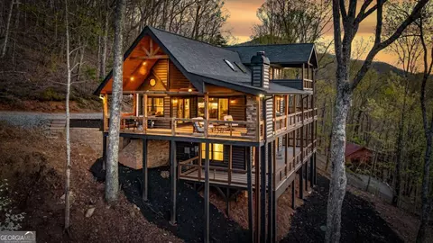 31 Ripshin Hts, Blue Ridge, GA 30513