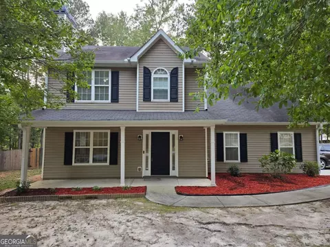 7001 Greenridge Dr, Loganville, GA 30052