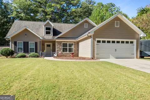 110 Raymond Ray St, Newnan, GA 30265