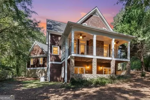 165 S Rock Island Dr, Eatonton, GA 31024