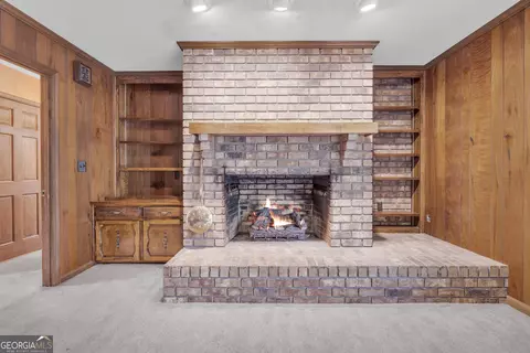 Living - 340 Telford Rd, Carnesville, GA 30521 photo 6 of 7