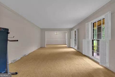 Living - 340 Telford Rd, Carnesville, GA 30521 photo 3 of 7