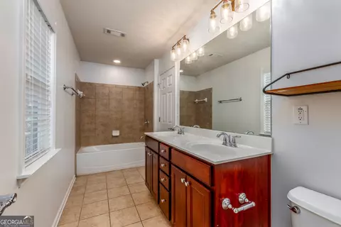 Bath - 146 Edgewater Trl, Canton, GA 30115 photo 4 of 4