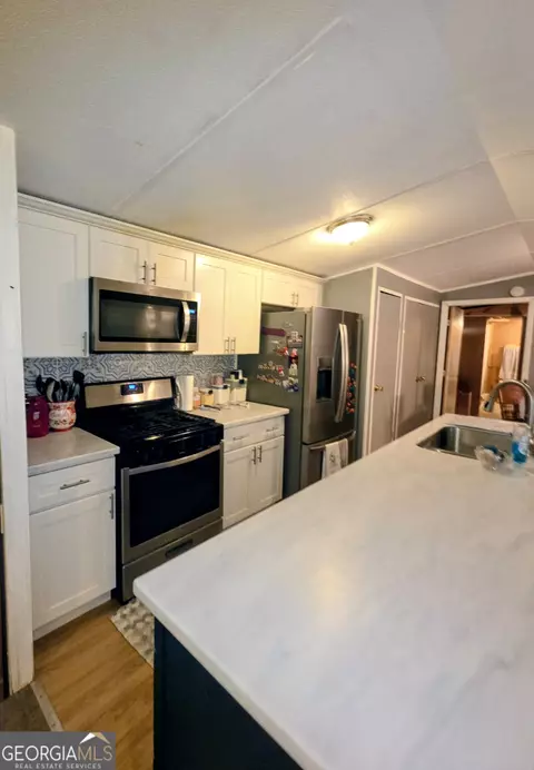 Kitchen - 75 Skyline Dr, Hampton, GA 30228 photo 2 of 6
