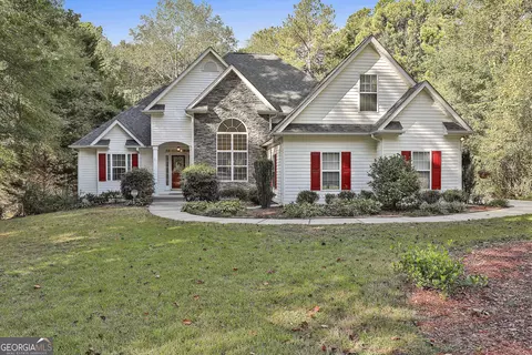 25 Sycamore Way, Sharpsburg, GA 30277