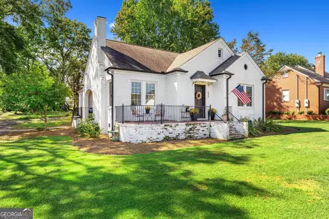 640 E Howell St, Hartwell, GA 30643