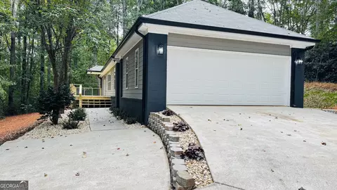 77 Lakeview Ct, Jefferson, GA 30549