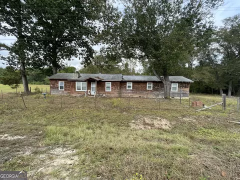596 Ga Highway 257, Cochran, GA 31014