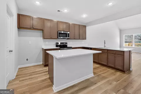 Kitchen - 9 Crown St #LOT 4, Lagrange, GA 30240 photo 1 of 3