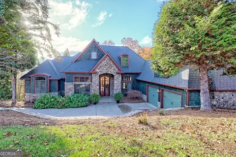 689 Waterfall Dr, Clayton, GA 30525