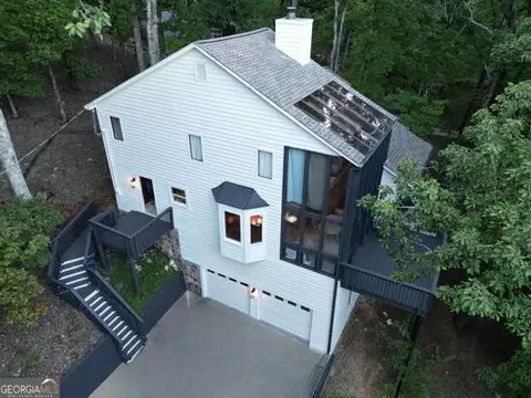 894 Lake Arrowhead Dr, Waleska, GA 30183