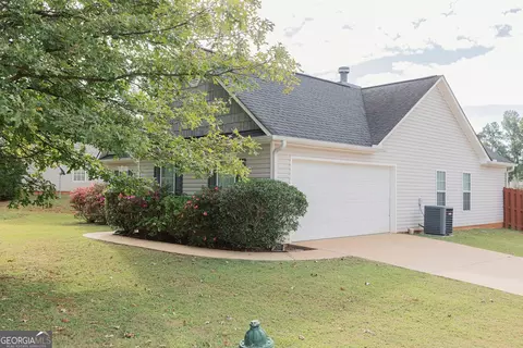 Exterior - 400 S Page St, Lagrange, GA 30241 photo 5 of 6