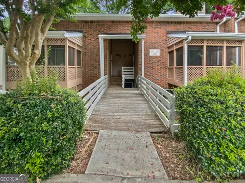 309 Quail Run, Roswell, GA 30076