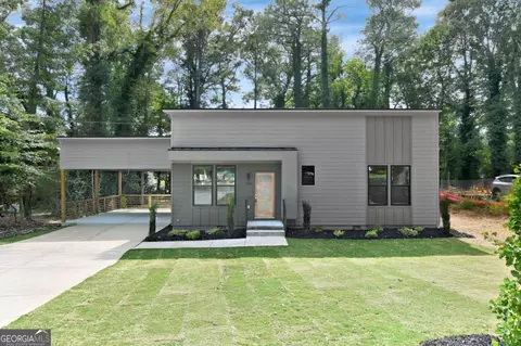 3888 Boulder Park Dr SW, Atlanta, GA 30331