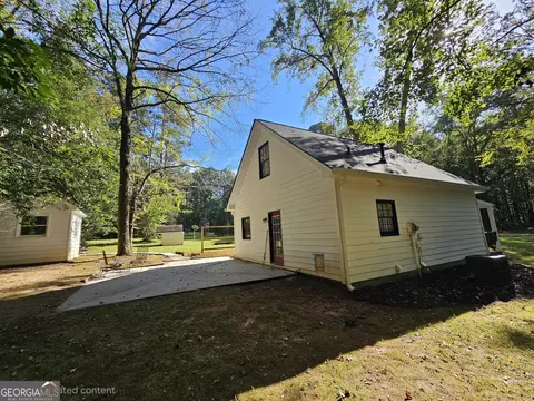 Exterior - 50 Bates Rd, Covington, GA 30014 photo 10 of 10