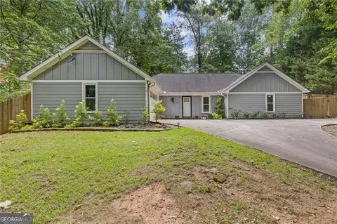 2730 Brook Valley Dr, Cumming, GA 30041