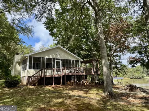 156 Anchor Pointe Dr, Eatonton, GA 31024