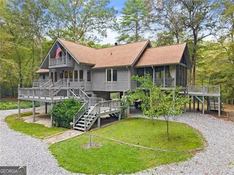 1076 Little Hawk Rd, Sautee Nacoochee, GA 30571