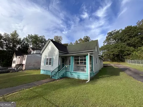 21 Cary St, Lagrange, GA 30241