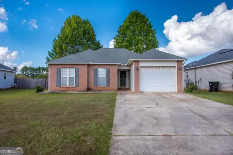 107 Dorothy Ct, Warner Robins, GA 31088