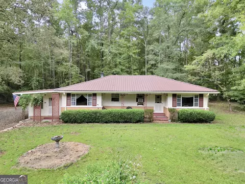 196 Jackson Lake Inn Rd, Jackson, GA 30233