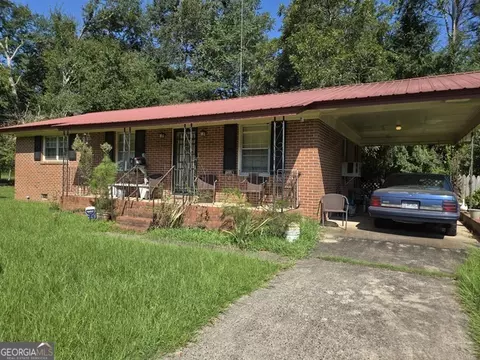 703 Hudson St, Dublin, GA 31021