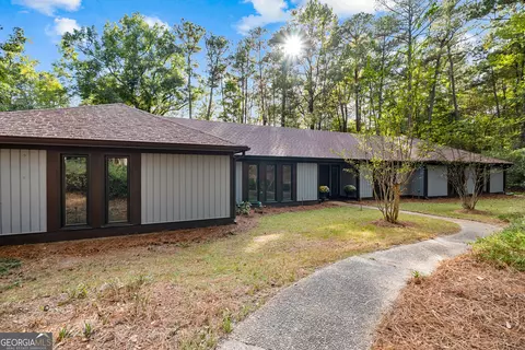 7023 Cartledge Rd, Box Springs, GA 31801