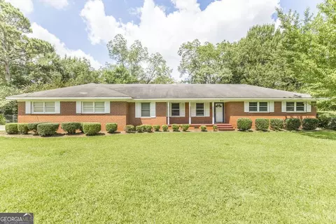 611 Chamlee Dr, Fort Valley, GA 31030