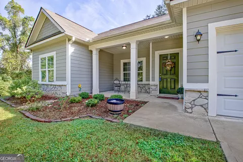 Exterior - 1422 Mooty Bridge Rd, Lagrange, GA 30240 photo 3 of 12