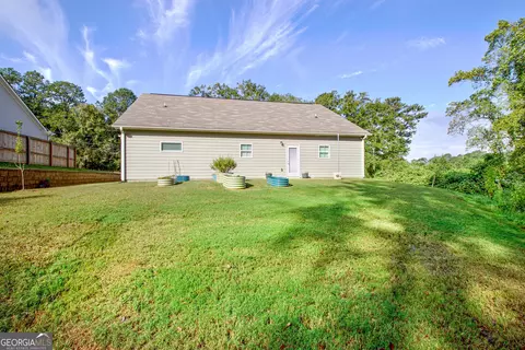 Exterior - 1422 Mooty Bridge Rd, Lagrange, GA 30240 photo 11 of 12