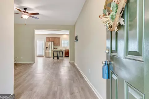 Entry Way - 1422 Mooty Bridge Rd, Lagrange, GA 30240 photo 1 of 8