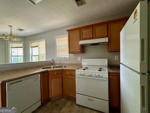 Kitchen - 1904 Elm Park Dr, Hampton, GA 30228 photo 3 of 3